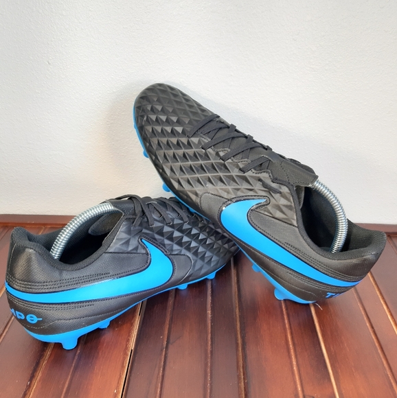 NIKE TIEMPO LEGEND 8 CLUB FG SOCCER CLEATS - Picture 2 of 7